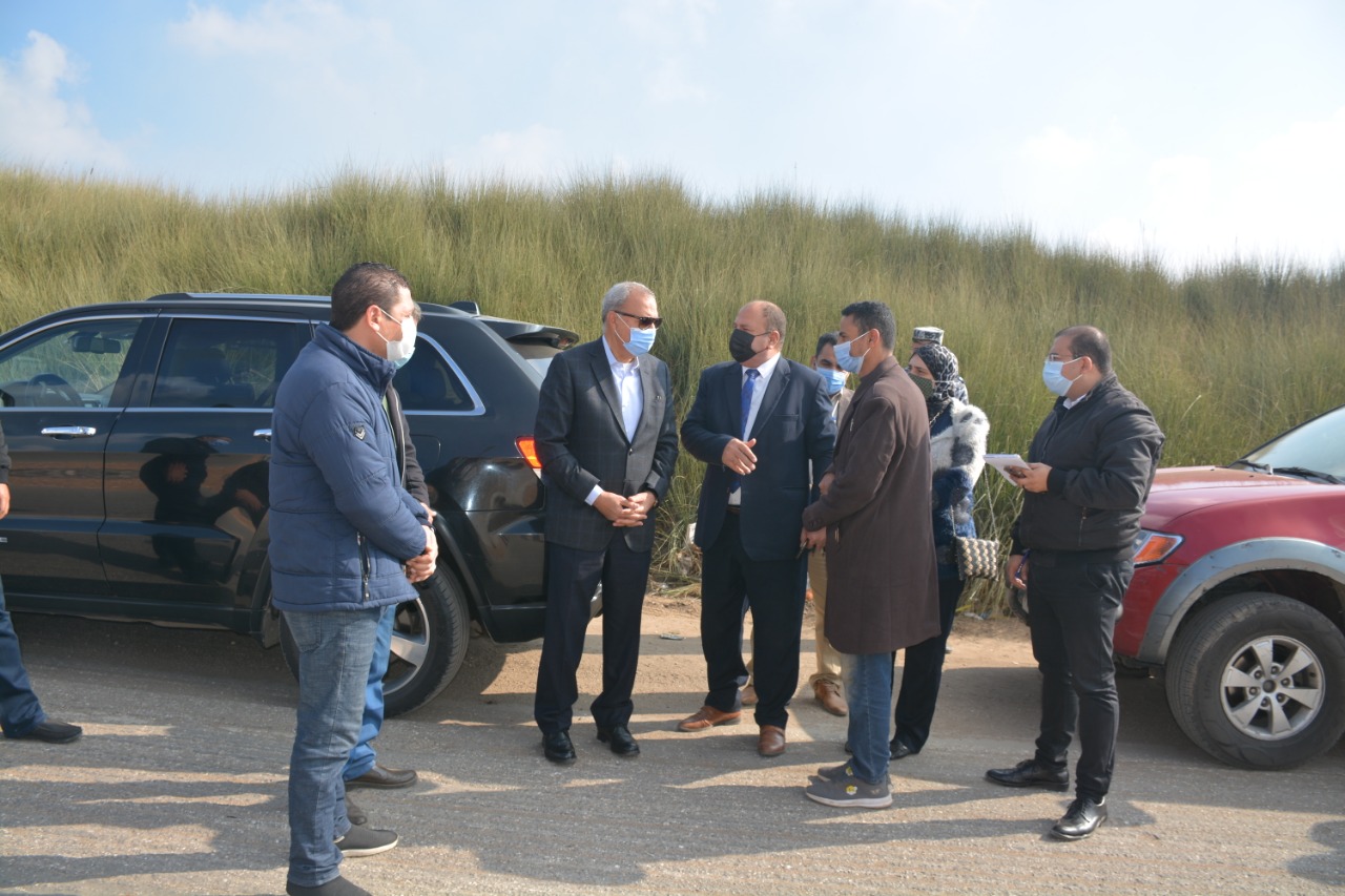 محافظ القليوبية : احالة المخالفين لمواصفات رصف الطرق للنيابة