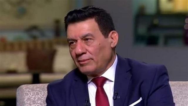 مدحت شلبي