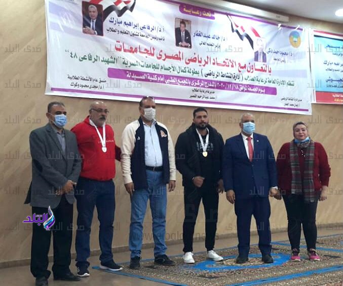 الفائزين بالبطولة 