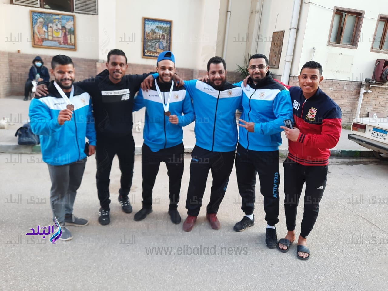 الفائزين بالبطولة 