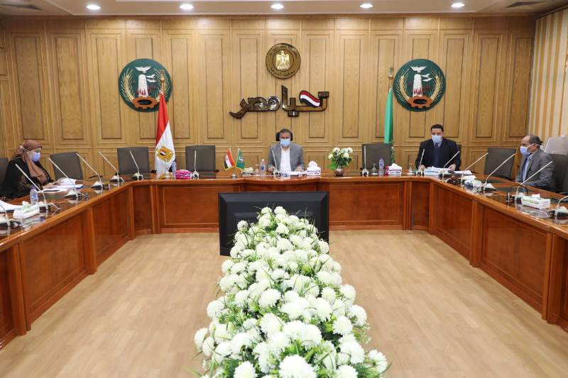اجتماع محافظ المنوفية 