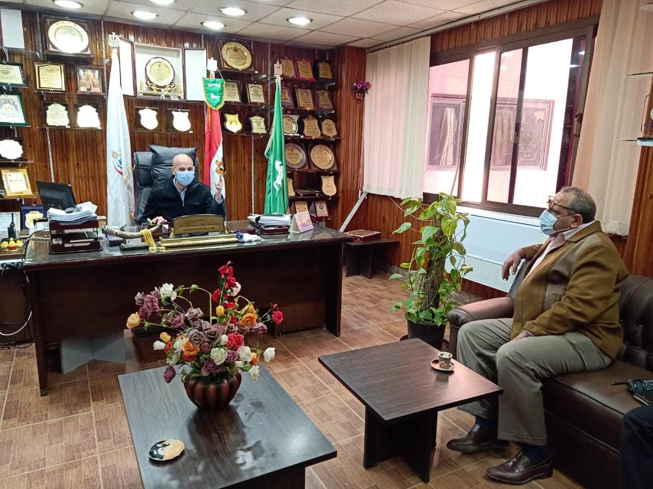 ندب اطباء المخ والأعصاب والأوعية من الأحرار 