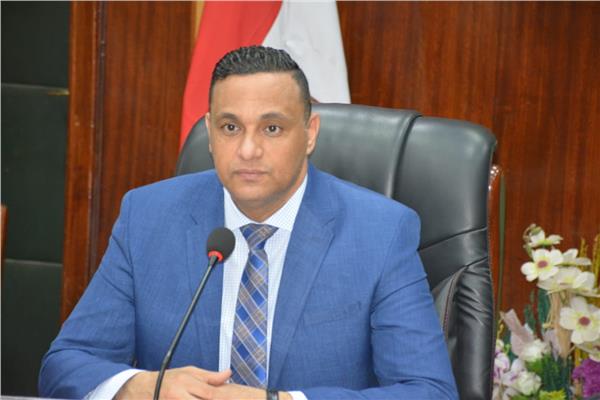 الدكتور أيمن مختار محافظ الدقهلية