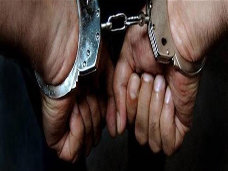 ضبط ٣ نصابيين استولو على اموال المواطنين
