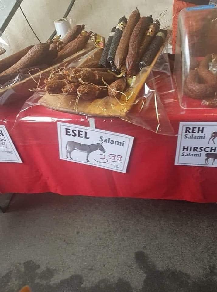 سوق لحوم الحمير في ميونخ - ألمانيا