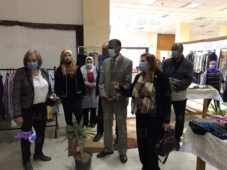 جانب من الافتتاح 
