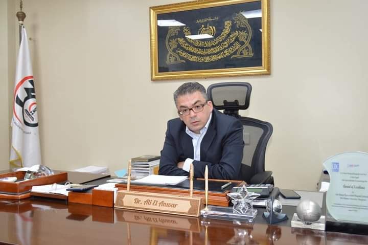الدكتور علي الانور 