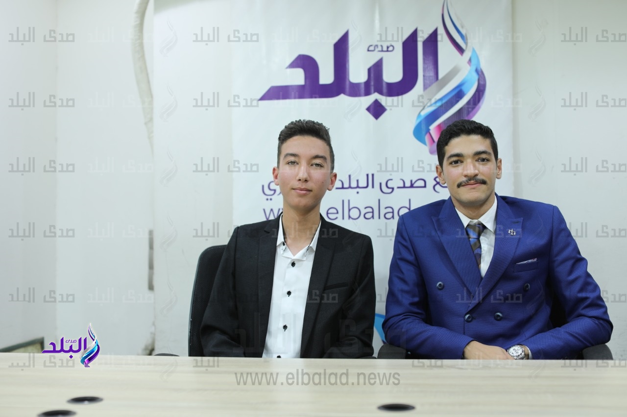 رئيس الاتحاد ونائبة 