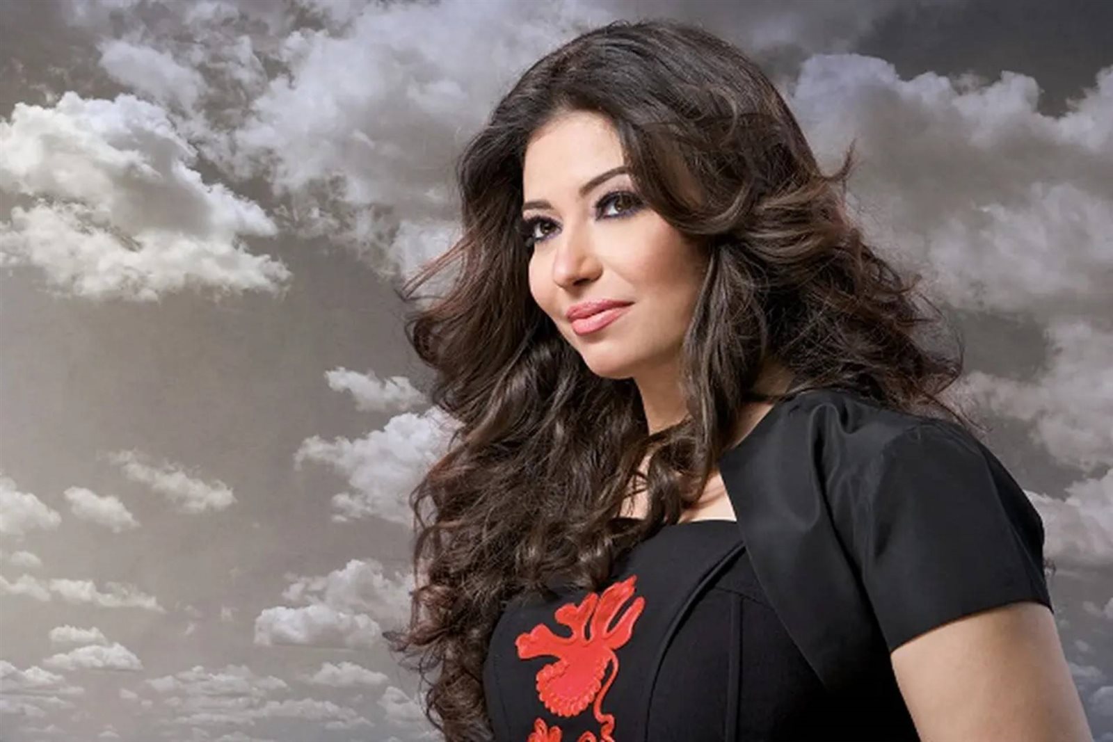 لسه في الثلاثين.. تعرف على عمر غادة رجب في عيد ميلادها