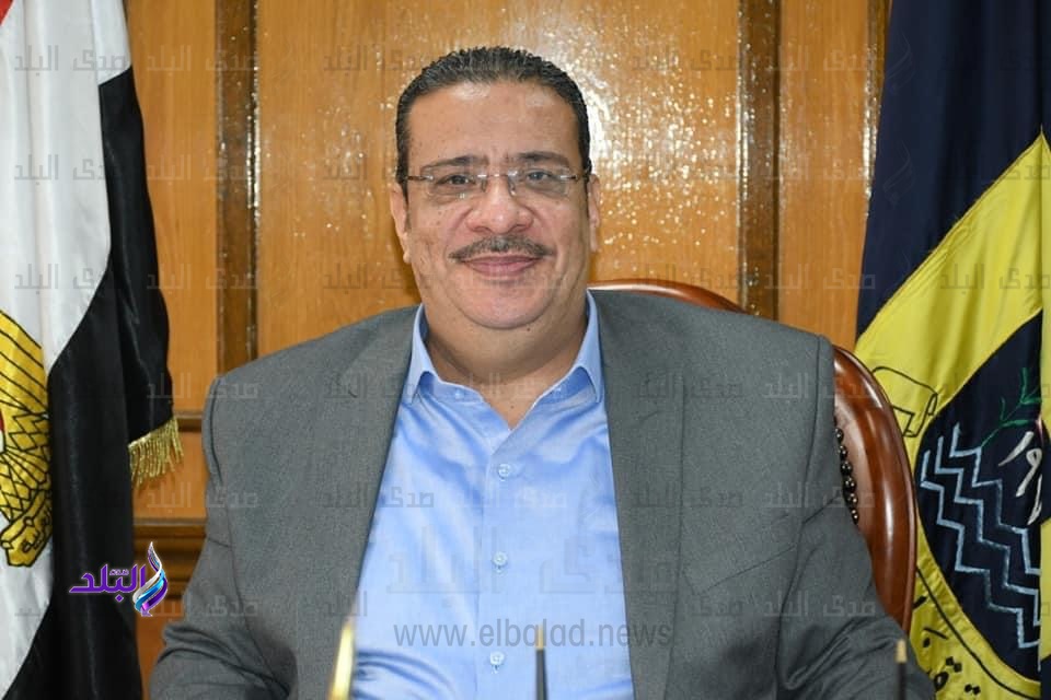 الدكتور أحمد زكي
