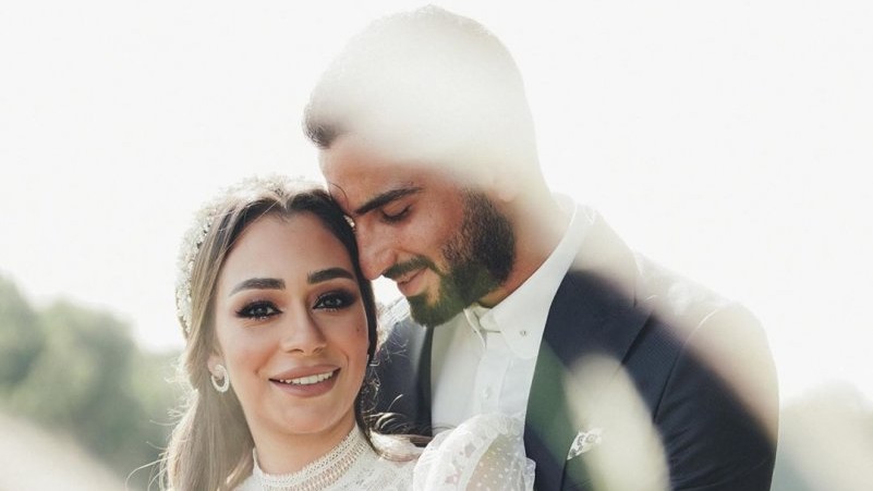 محمد الشرنوبى وزوجته راندا رياض 