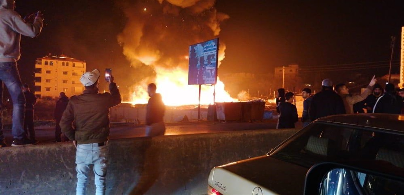 حريق بمخيم للاجئيين السوريين في المنية بلبنان