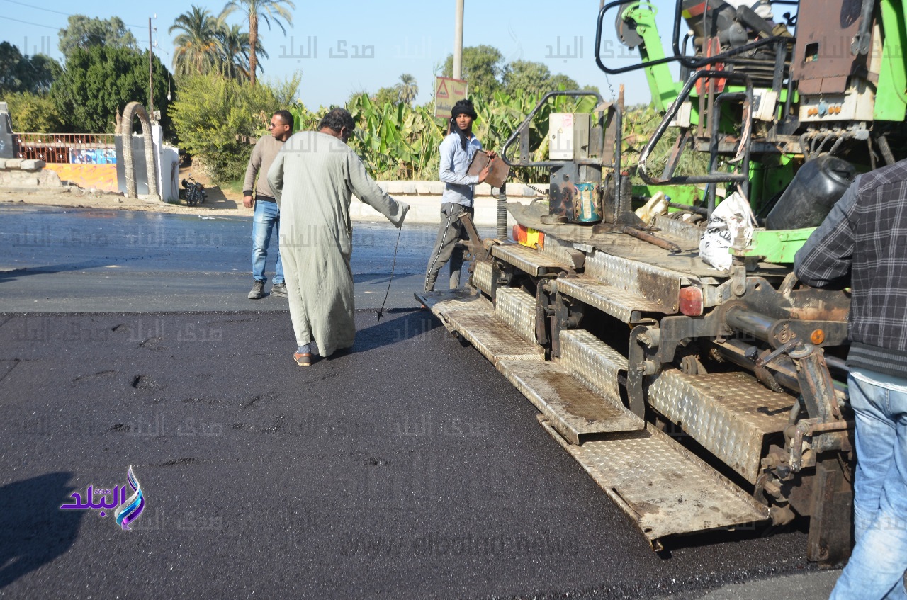 رصف مدخل إسنا شرق 