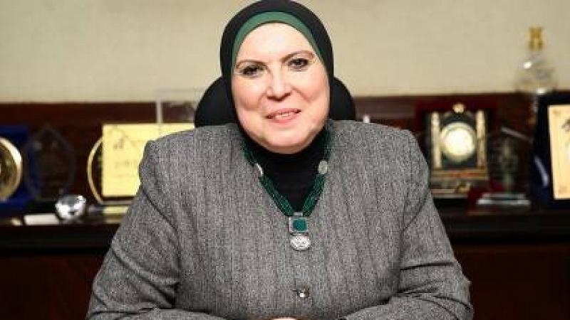 نيفين جامع 
