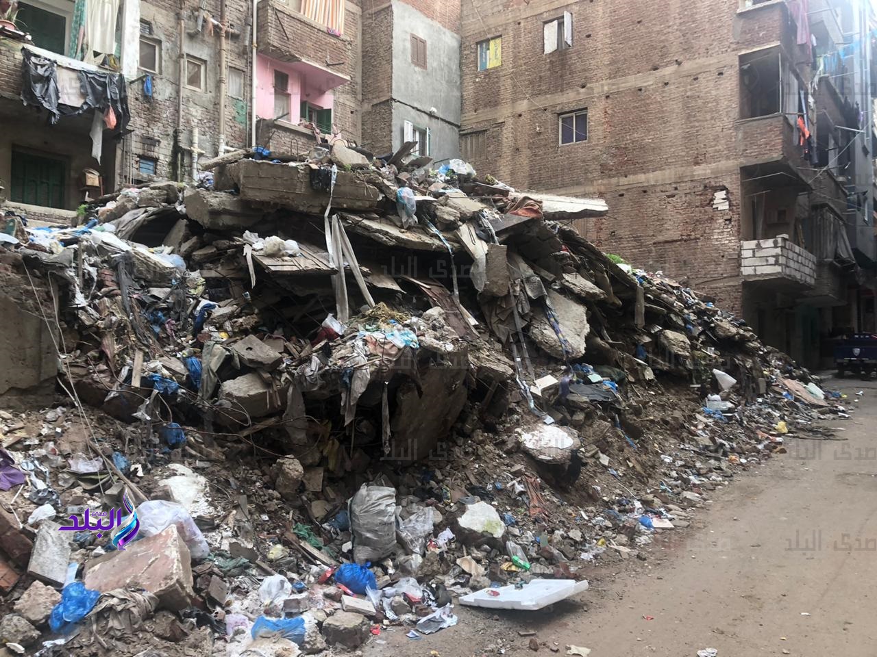العقار المنهار