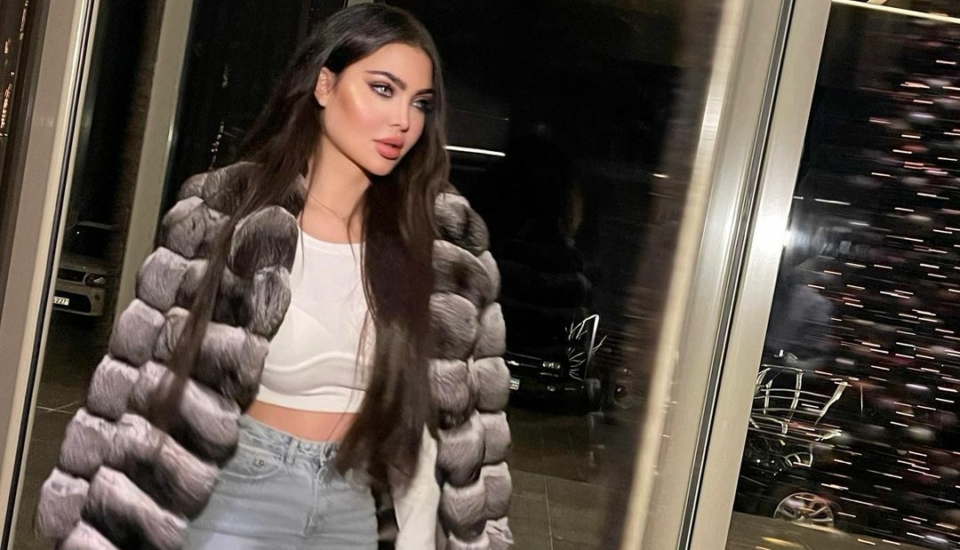 الفنانة قمر