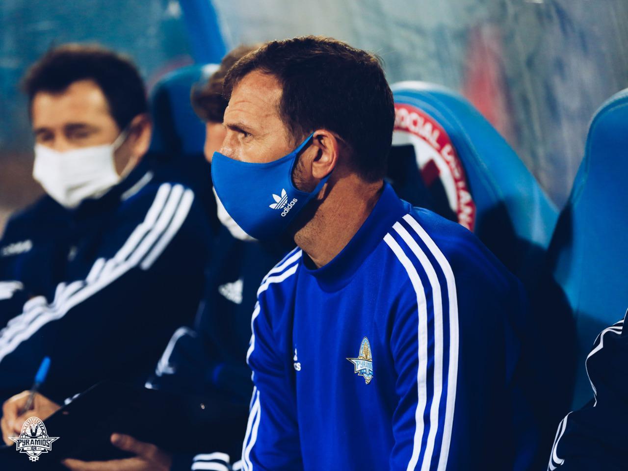 الأرجنتيني رودولفو أروابارينا، المدير الفني لنادي بيراميدز