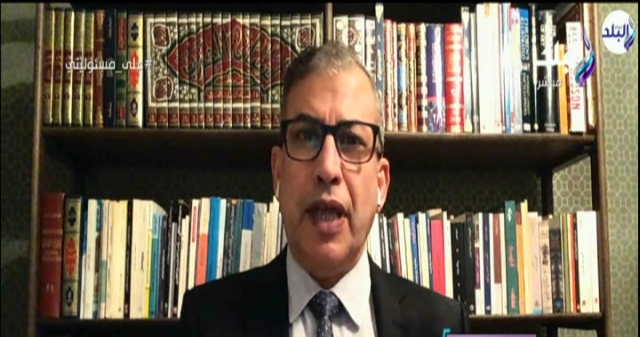 الدكتور أحمد المشتت، الطبيب الجراح بالمستشفى الملكي في لندن