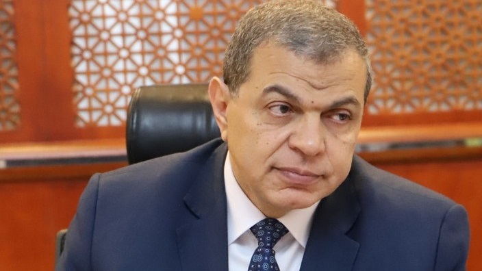 وزير القوي العاملة محمد سعفان