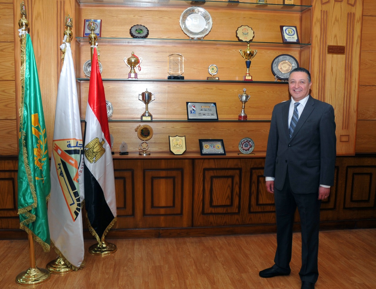الدكتور جمال السعيد رئيس جامعة  بنها