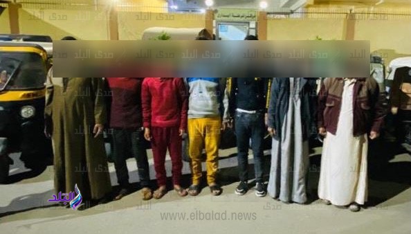 المتهمين عقب ضبطهم 