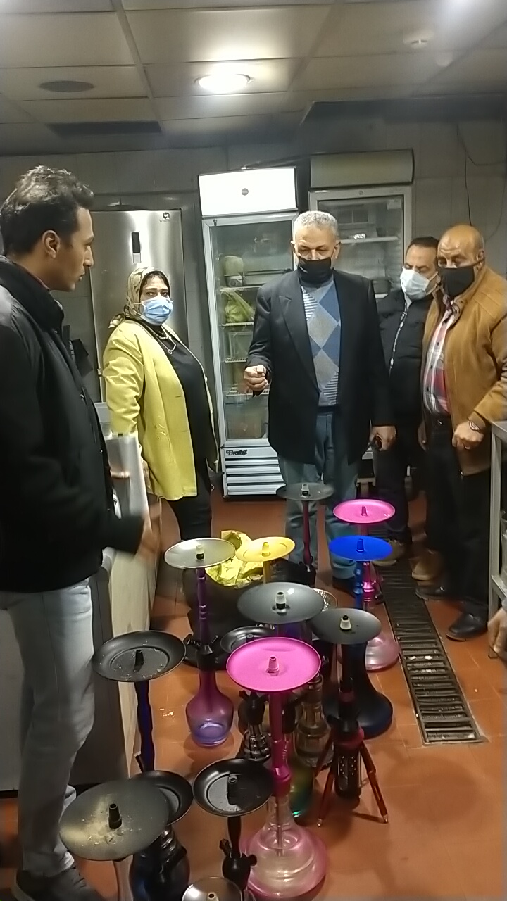 إغلاق 5 منشآت تجارية لمخالفة الإجراءات الاحترازية