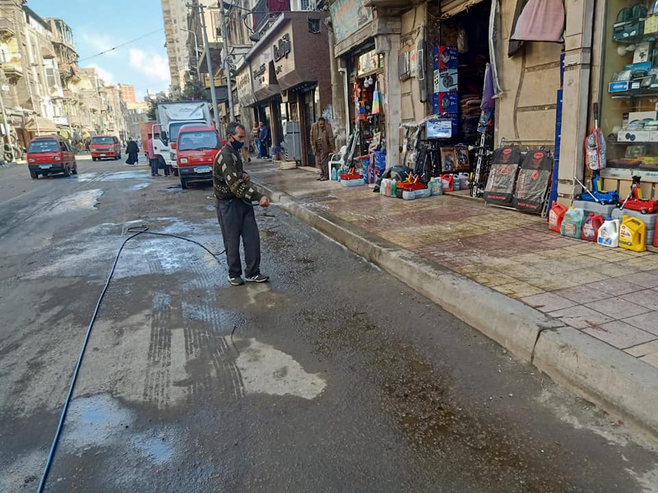  تطهير الشوارع الرئيسية والأسواق