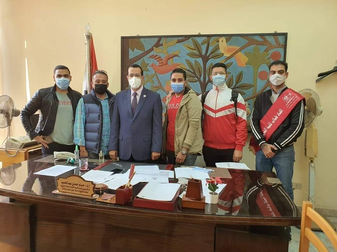 جانب من تكريم الفائزين