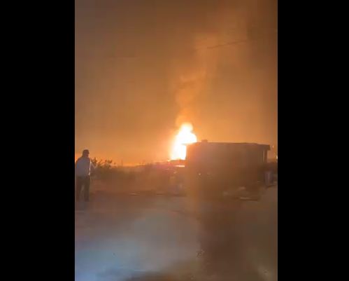 من موقع الانفجار 