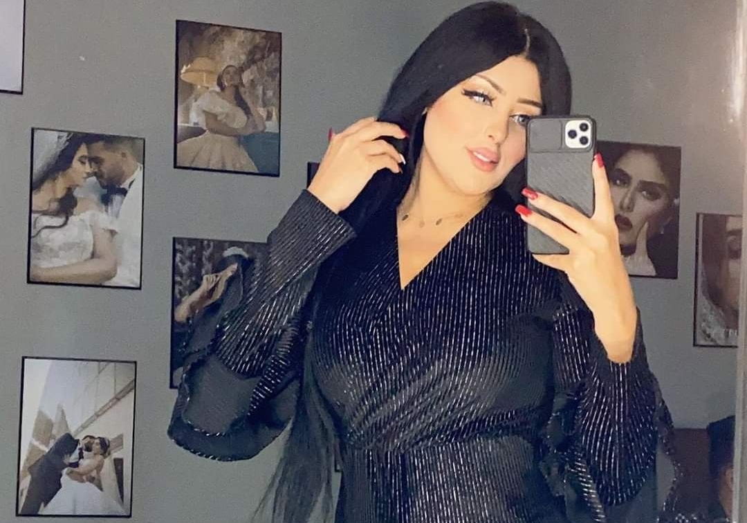 عارضة الأزياء "سلمى الشيمي"