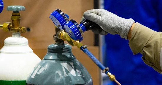 أنابيب الأكسجين