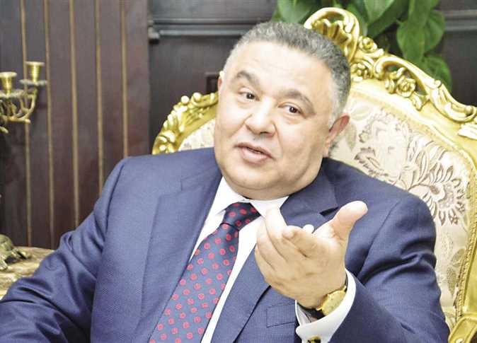 عمرو حنفي