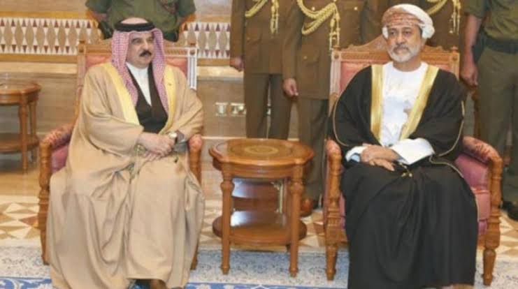 سلطان عمان وملك البحرين 