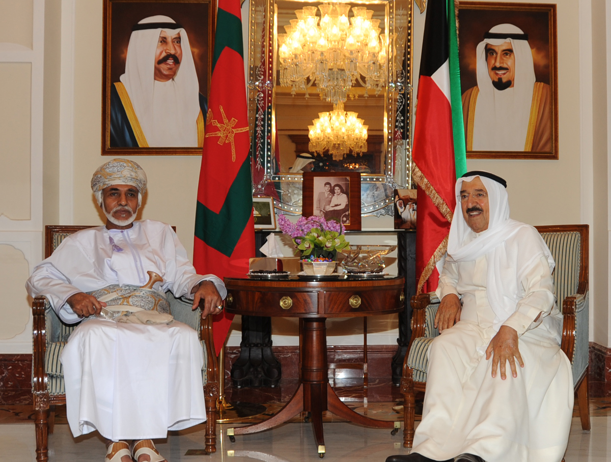 السلطان قابوس والشيخ الصباح