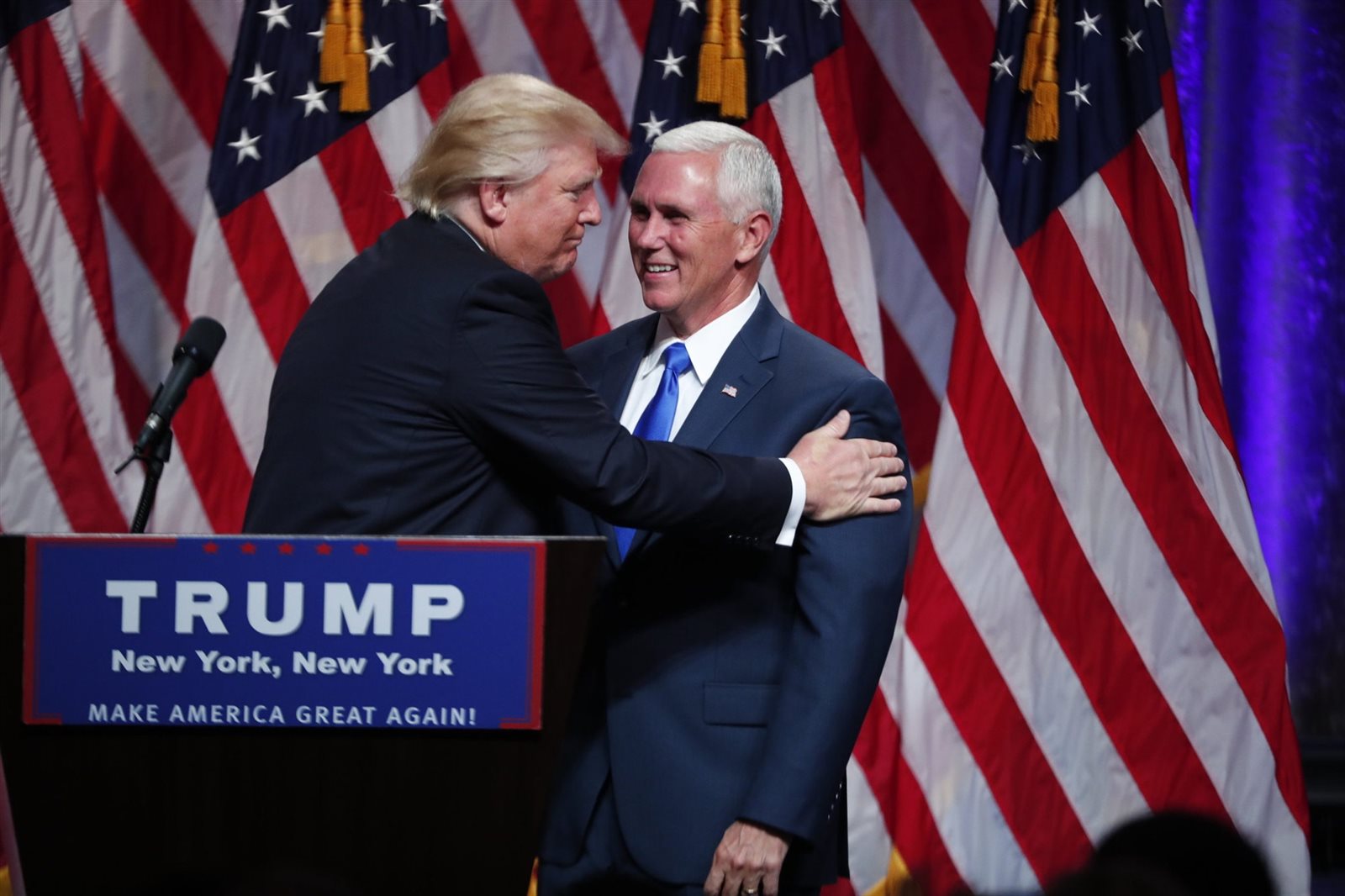 دونالد ترامب ومايك بنس