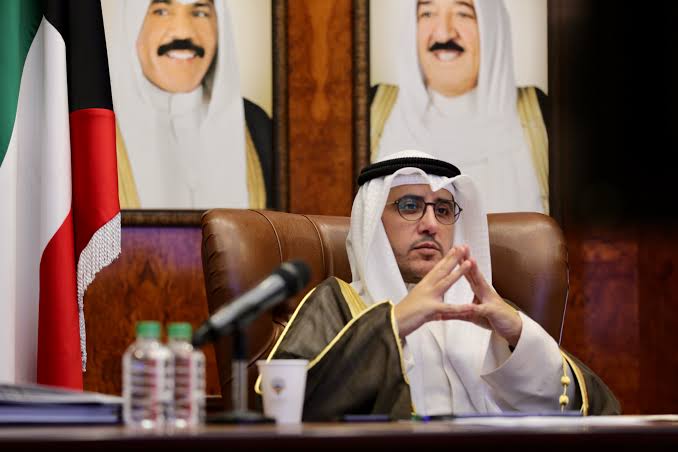 وزير الخارجية الكويتي الشيخ أحمد الناصر