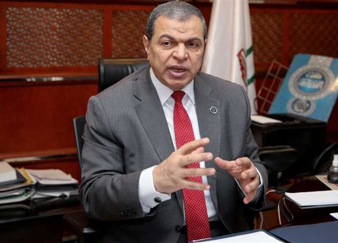 وزير القوى العاملة  محمد سعفان