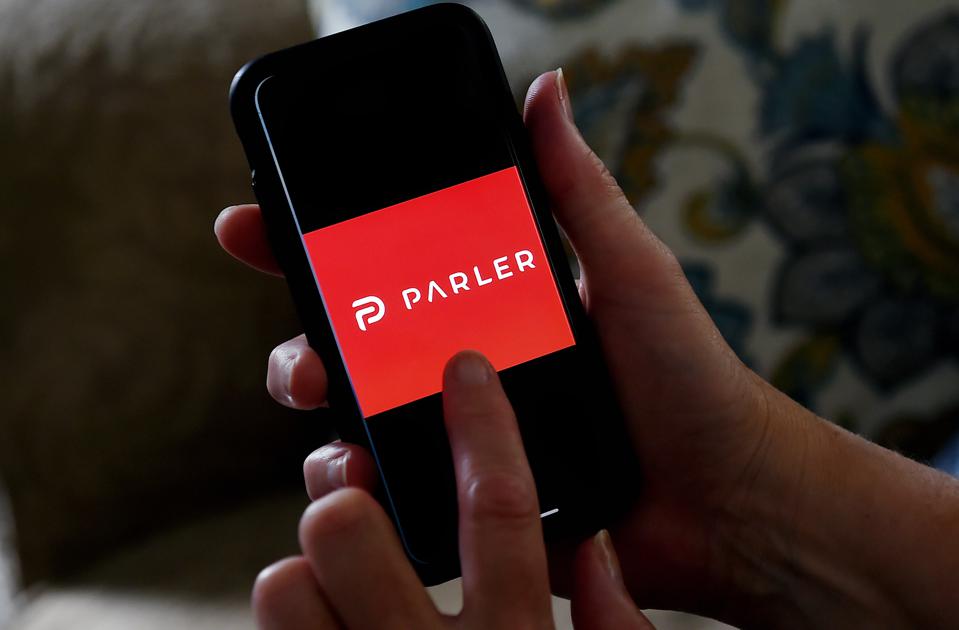 تطبيق Parler