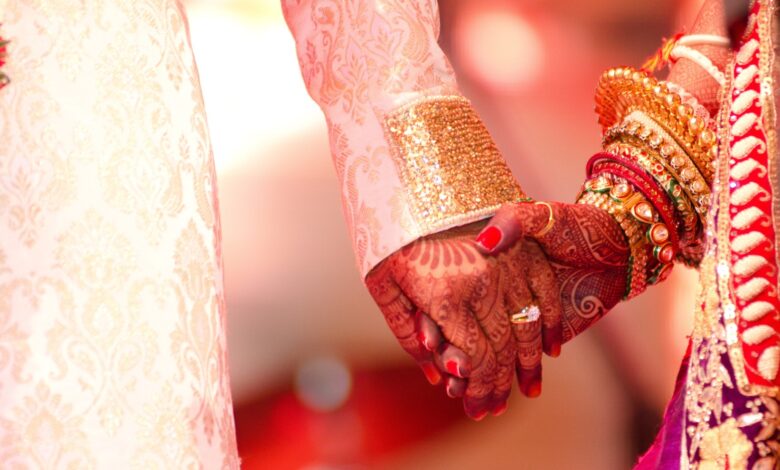 عروس تتزوج من احد المعازيم بعد هروب العريس يوم الفرح