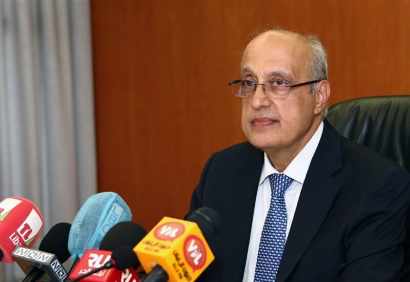 لبروفسور شرف أبو شرف نقيب أطباء لبنان