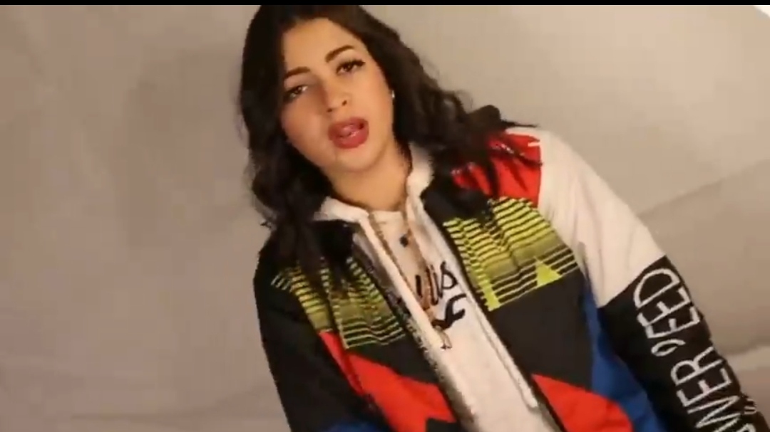 منى فاروق