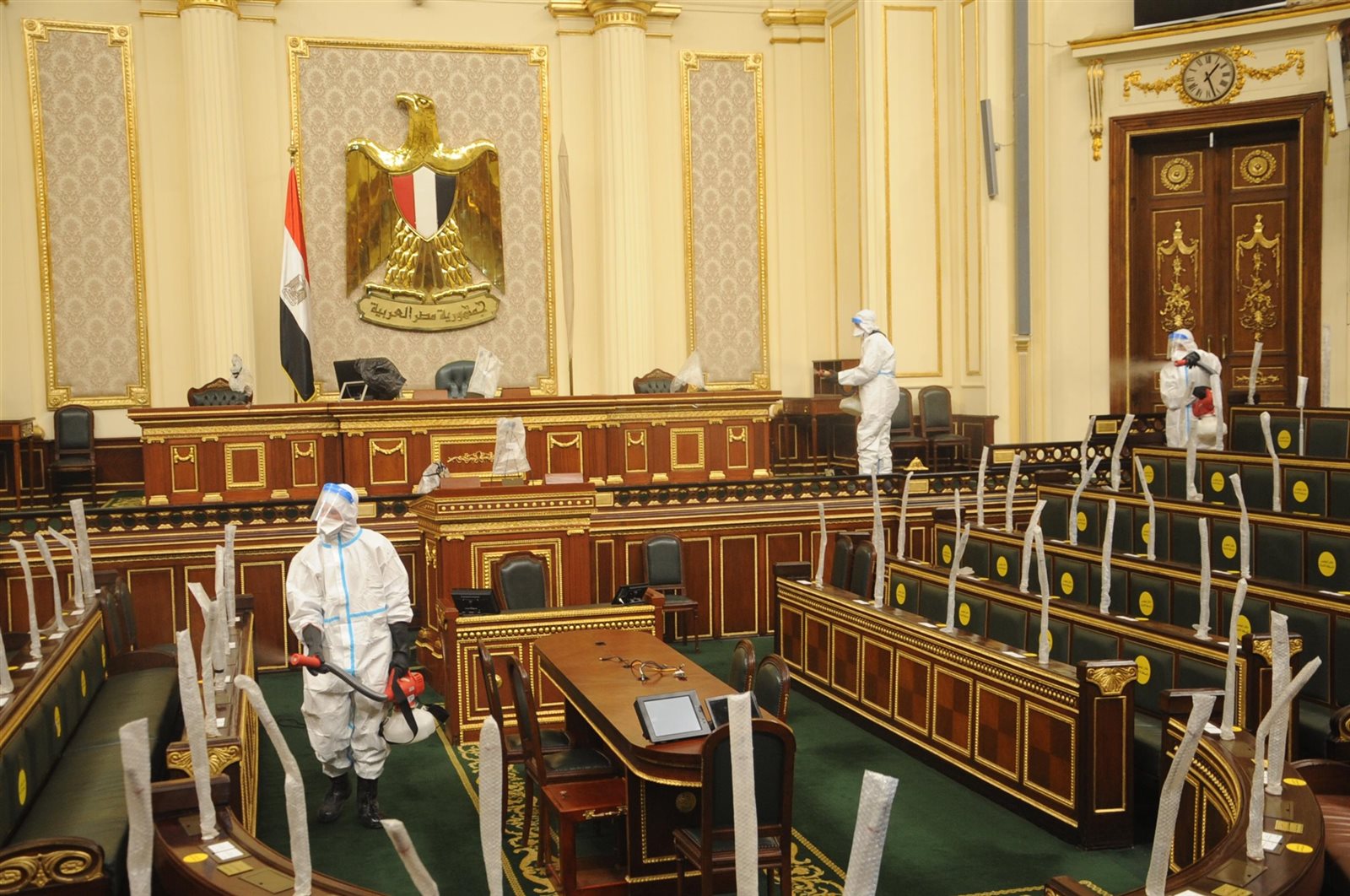 تطهير وتعقيم القوات المسلحة لمجلس النواب