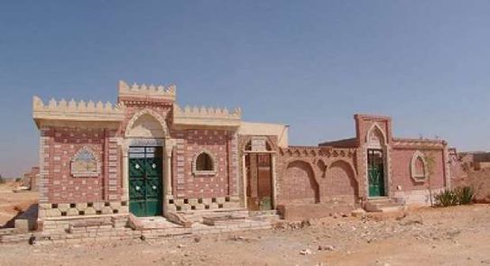 حكم تبليط القبر بالسراميك