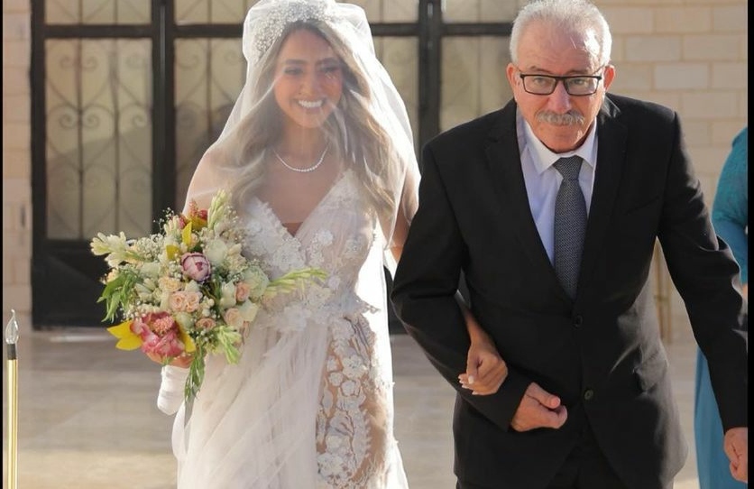 هند عبد الحليم ووالدها