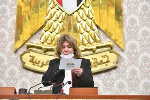 فريدة الشوباشي تؤدي اليمين الدستورية