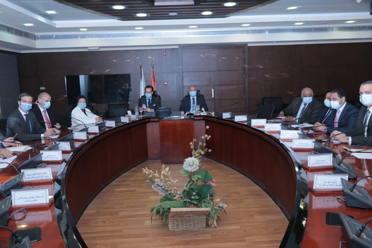 اجتماع وزير النقل اليوم 