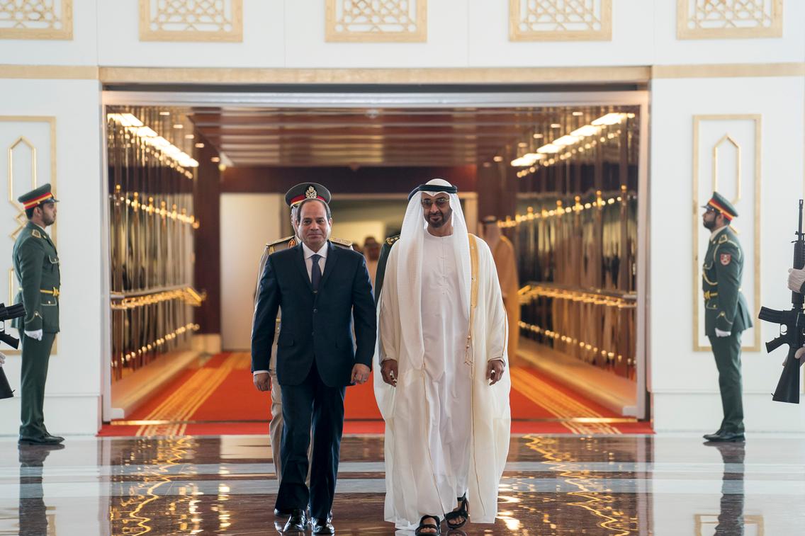 ولي عهد أبوظبي محمد بن زايد والرئيس عبدالفتاح السيسي