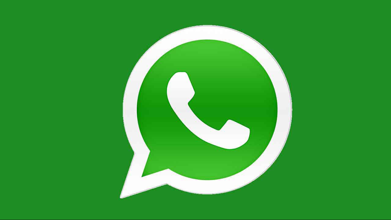 واتساب تفرض حظرا على حسابات وزراء لبنانيين