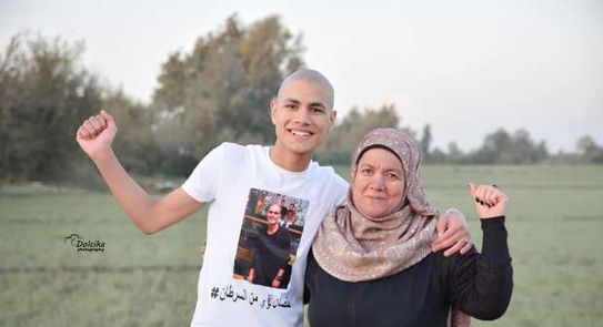 محمد قمصان و والدته