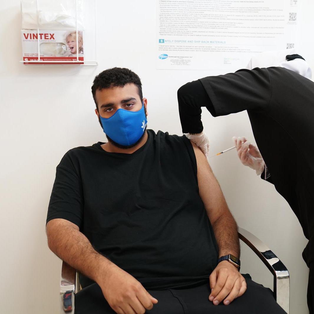 جانب من التطعيم في البحرين 